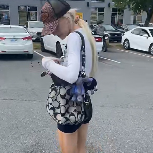 ella_louise315